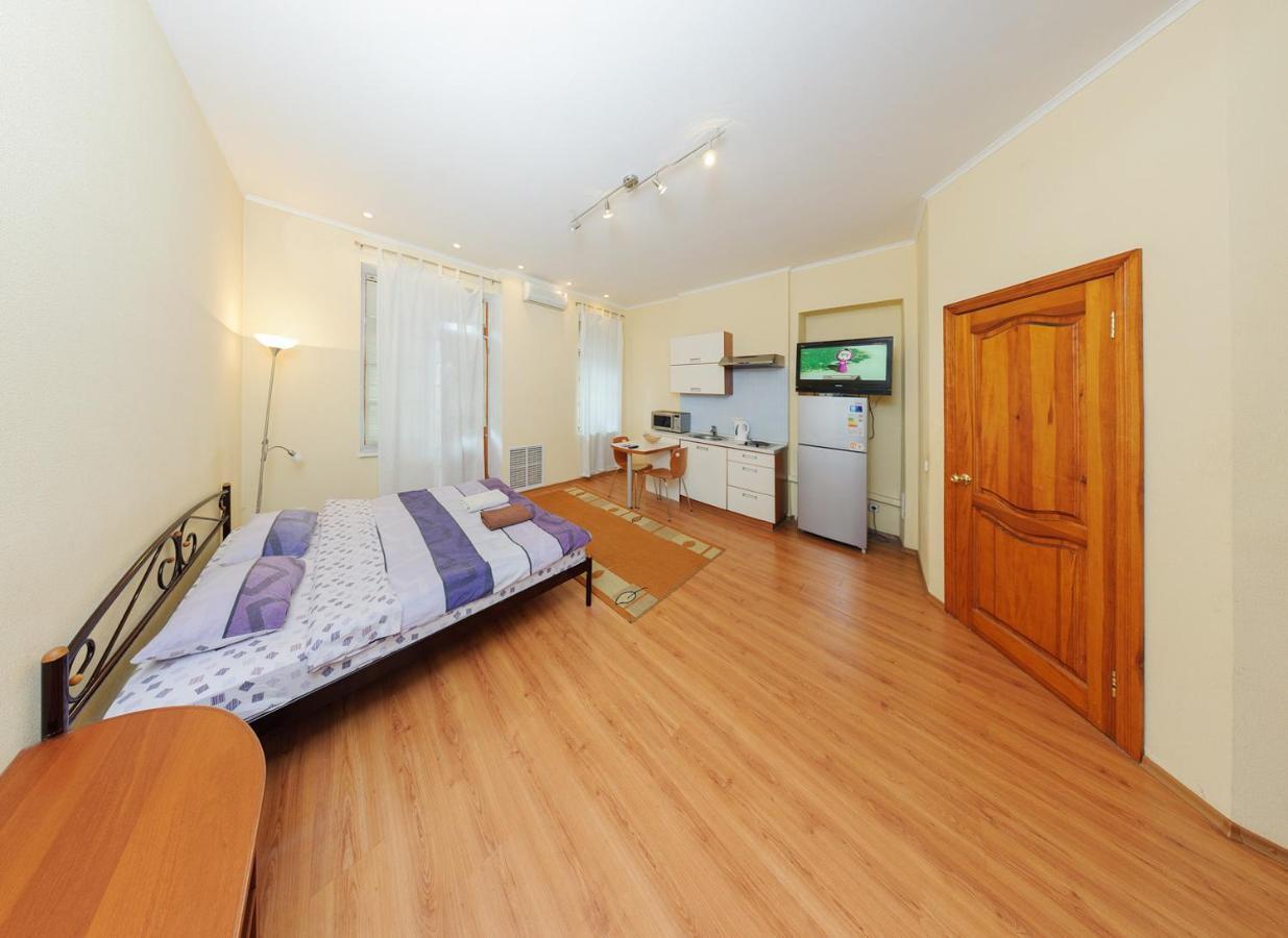 Apartments In Center Metro Olimpiyskay Velyka Vaselkivska Street Κίεβο Εξωτερικό φωτογραφία